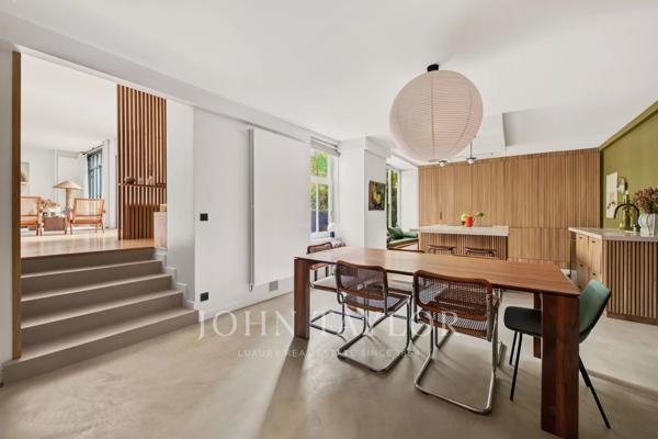 Paris 18 - Superbe maison avec jardin dans co-propriété haut-de-gamme