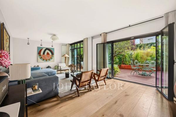 Paris 18 - Superbe maison avec jardin dans co-propriété haut-de-gamme