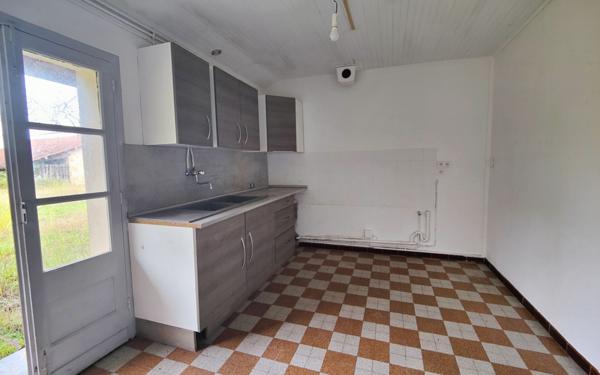 Maison à vendre    4 pièces •  Audon