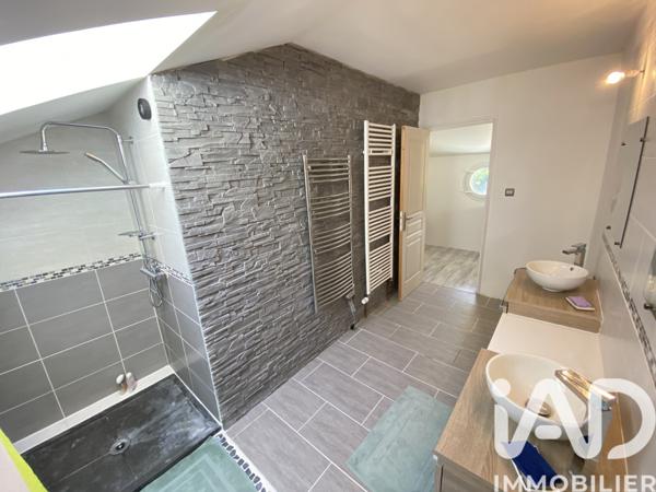 Maison à vendre 8 pièces 215 m² Availles-en-Châtellerault