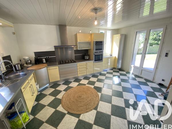 Maison à vendre 8 pièces 215 m² Availles-en-Châtellerault