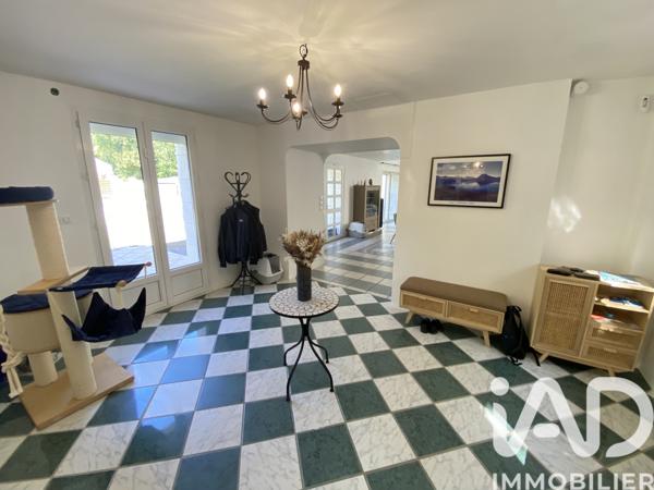Maison à vendre 8 pièces 215 m² Availles-en-Châtellerault