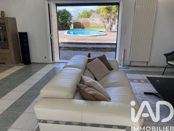 Maison à vendre 8 pièces 215 m² Availles-en-Châtellerault