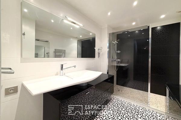 Appartement contemporain en dernier étage