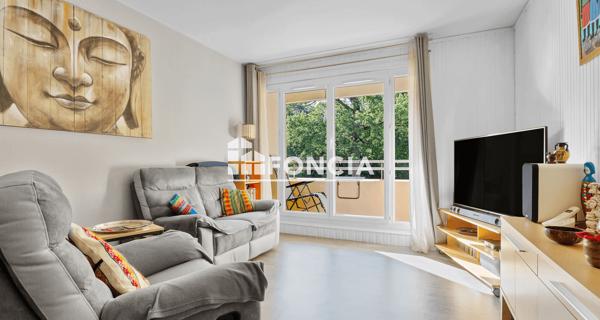 À vendre Appartement 4 pièces 76.73 m² - Guyancourt 78280