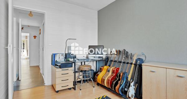 À vendre Appartement 4 pièces 76.73 m² - Guyancourt 78280