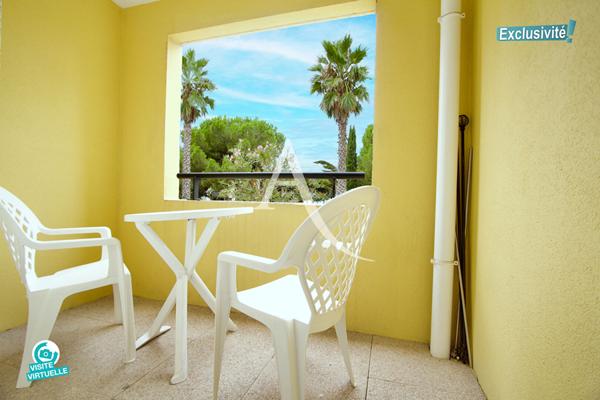 PÉROLS - CENTRE VILLE - APPARTEMENT TRAVERSANT 3 PIÈCES MEUBLÉ - 57 M2 - GARAGE FERMÉ (BOX) + TERRASSE + LOGGIA