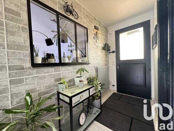 Maison 8 pièces de 170 m² à La Suze-sur-Sarthe (72210)