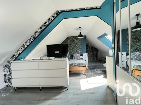 Maison 8 pièces de 170 m² à La Suze-sur-Sarthe (72210)