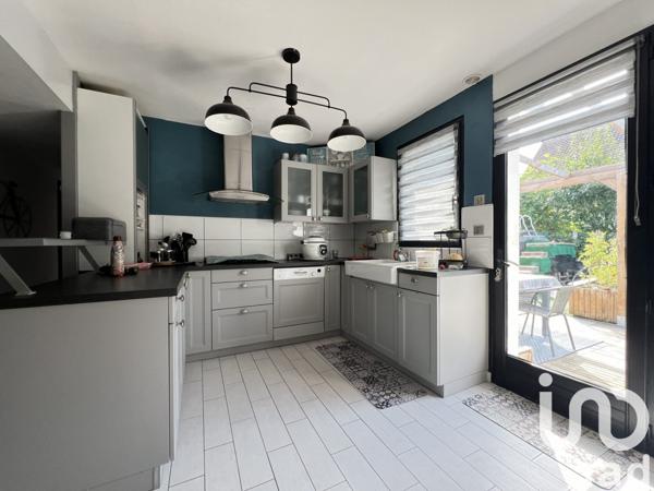 Maison 8 pièces de 170 m² à La Suze-sur-Sarthe (72210)