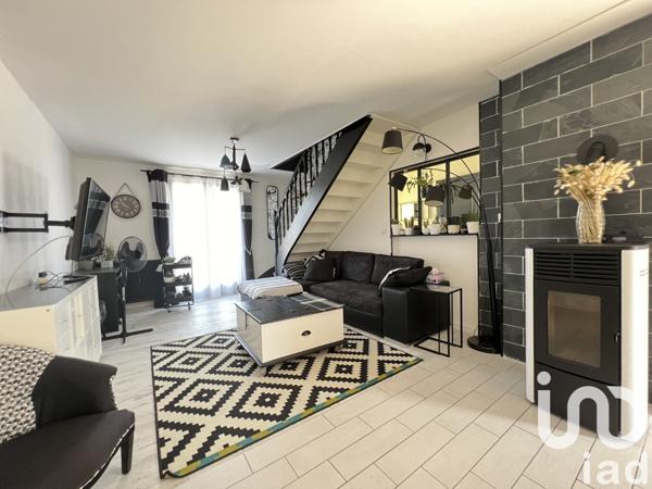 Maison 8 pièces de 170 m² à La Suze-sur-Sarthe (72210)