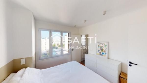 SUPERBE DUPLEX A BÉCON EN DERNIER ÉTAGE AVEC EXTÉRIEUR