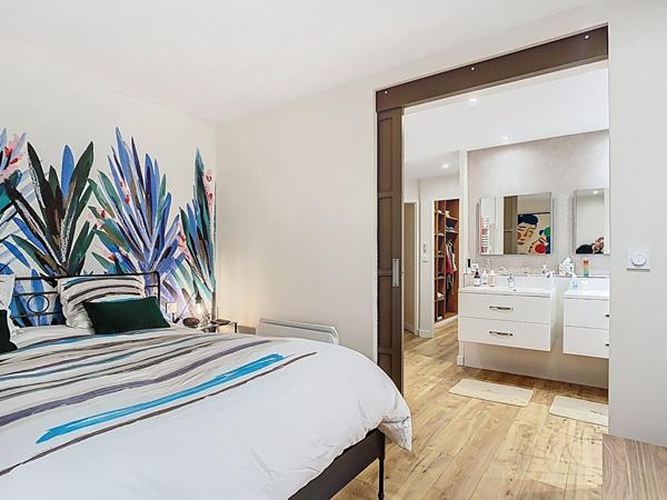 Maison à vendre à Cholet - Accès immédiat des axes Nantes (en 30 minutes) Angers A87 en 45 minutes. La côte Vendéenne en 60 minutes