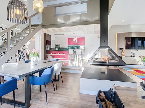 Maison à vendre à Cholet - Accès immédiat des axes Nantes (en 30 minutes) Angers A87 en 45 minutes. La côte Vendéenne en 60 minutes