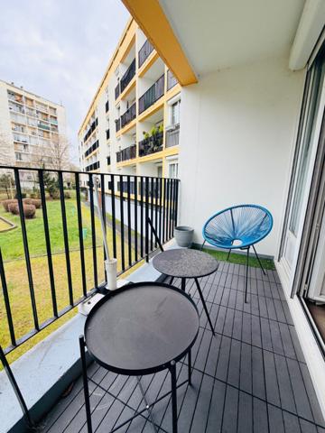 REIMS APPARTEMENT TYPE 5 AVEC 3 CHAMBRES - BALCONS ET CAVE