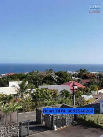 A vendre ce bel et grand appartement de type F3 avec vue mer, terrasse et parking