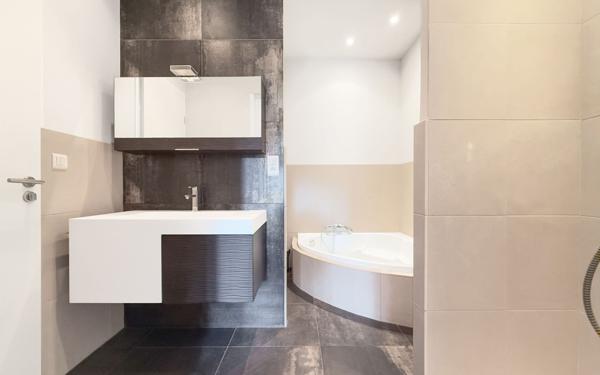 Maison à vendre    5 pièces •  Saint-Martin-du-Var