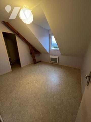 appartement centre bourg de Soucelles - 4 chambres + garage