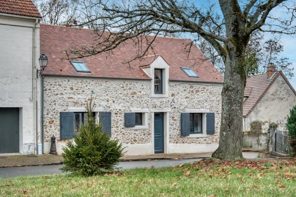 Briis-sous-Forges (91640) Maison de caractère en coeur de Briis-sous-Forges - 175 m2 - jardin arboré