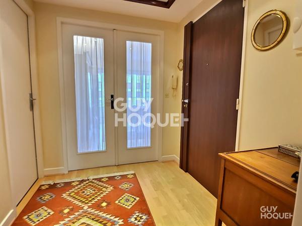 À VENDRE 5 PIÈCES + BALCON + CAVE