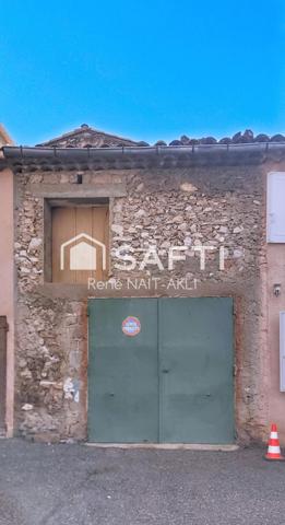 Remise 38,5m² à rénover au cœur de Seillons !