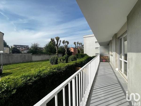 Appartement 4 pièces de 72 m² à Noisy-le-Grand (93160)