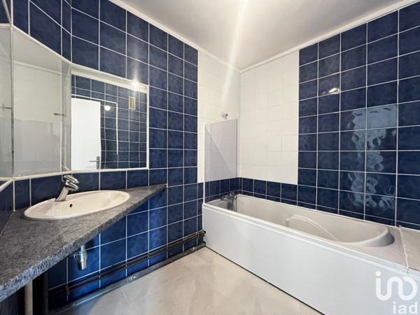 Appartement 4 pièces de 72 m² à Noisy-le-Grand (93160)