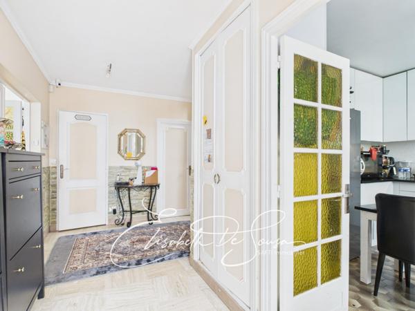 Belle maison en très bon état proche tramway