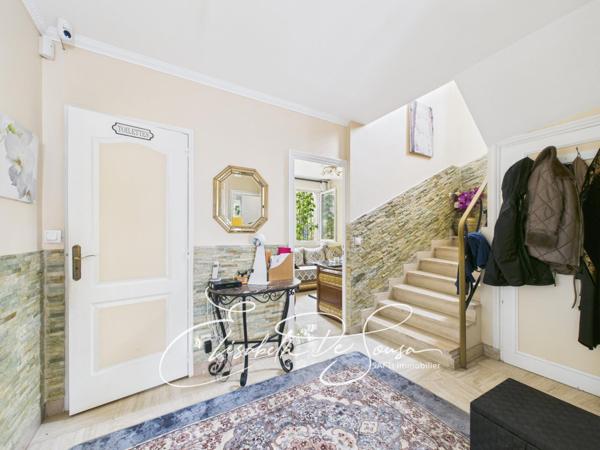 Belle maison en très bon état proche tramway