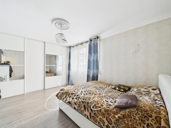 Belle maison en très bon état proche tramway