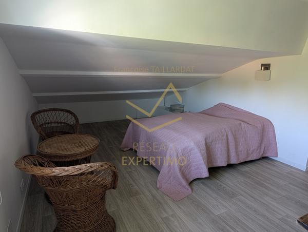 L'Isle-sur-la-Sorgue (84800) Appt de 86m2 + combles aménagés de 53m2 avec jardin et parking privé