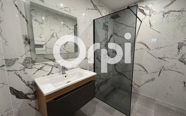 Maison à louer    3 pièces •  Beaufort