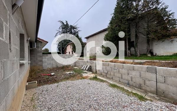 Maison à louer    3 pièces •  Beaufort