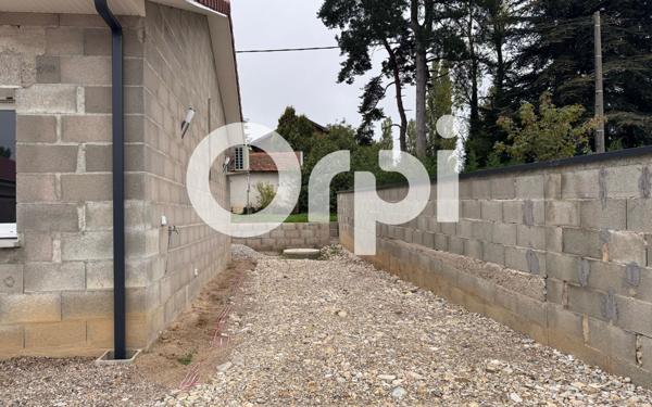 Maison à louer    3 pièces •  Beaufort