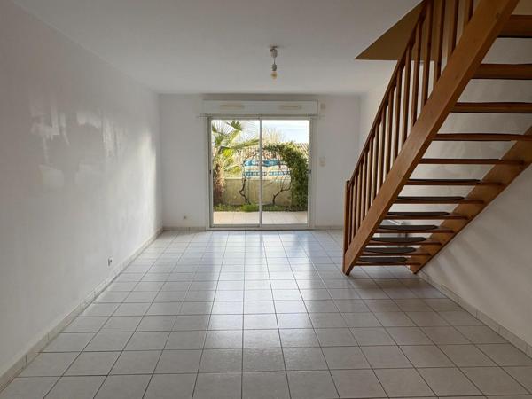 SAINTES, quartier hôpital, coup de cœur assuré pour ce lumineux duplex de type 3