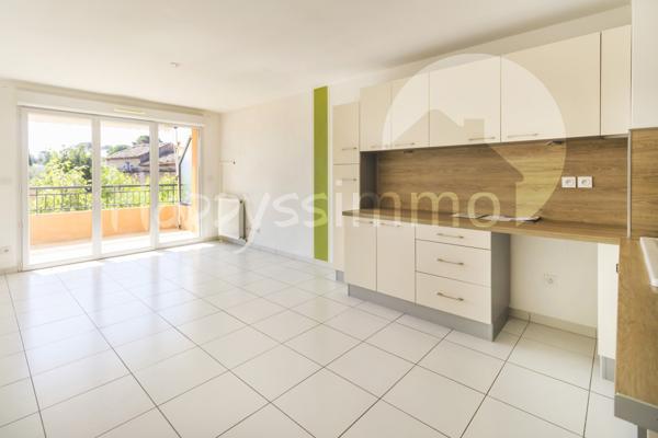 Appartement
                                                                                                                                                                                                                                                                                                                        3 pièce(s)                                                                                                                                                                                                          2 chambre(s)                                                                                                                                                                                                          55.2  m²