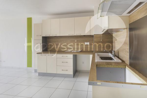 Appartement
                                                                                                                                                                                                                                                                                                                        3 pièce(s)                                                                                                                                                                                                          2 chambre(s)                                                                                                                                                                                                          55.2  m²