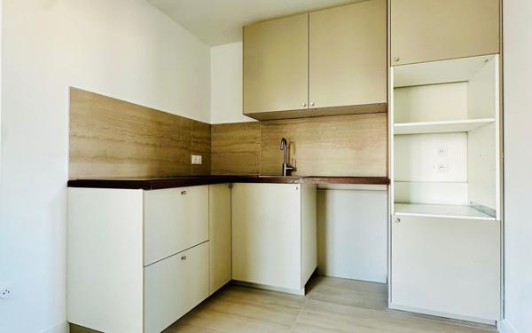 Appartement à louer    3 pièces • 53,14 m2 Créteil