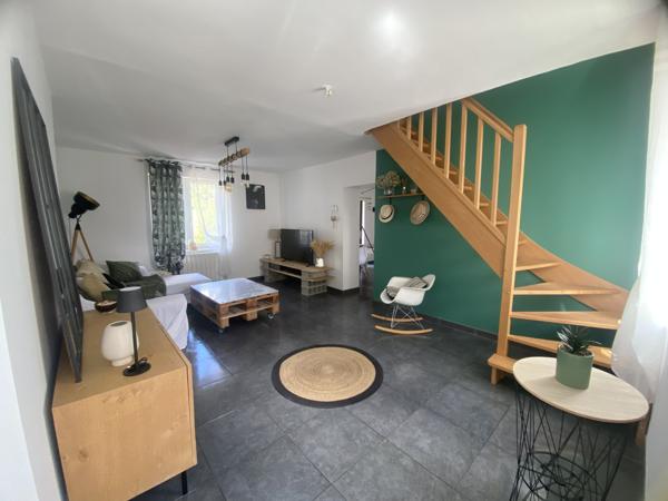 Maison
                                                                                                                                                                                                                                                                                                                        3 pièce(s)                                                                                                                                                                                                          2 chambre(s)                                                                                                                                                                                                          62.53  m²