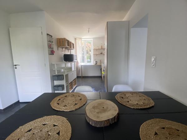 Maison
                                                                                                                                                                                                                                                                                                                        3 pièce(s)                                                                                                                                                                                                          2 chambre(s)                                                                                                                                                                                                          62.53  m²