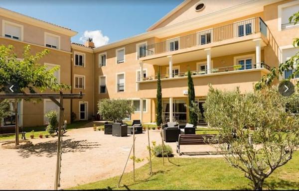 INVESTISSEMENT LOCATIF – SALON DE PROVENCE – Résidence EHPAD L'Amandière - 5,51 % de rentabilité