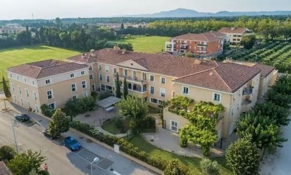 INVESTISSEMENT LOCATIF – SALON DE PROVENCE – Résidence EHPAD L'Amandière - 5,51 % de rentabilité