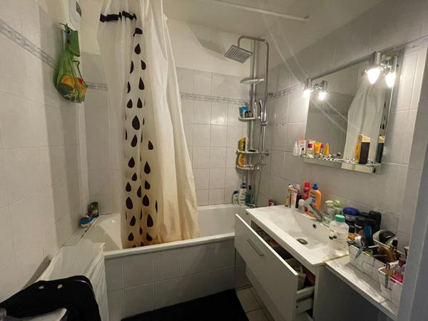 A Vendre, Box Fermé en sous-sol