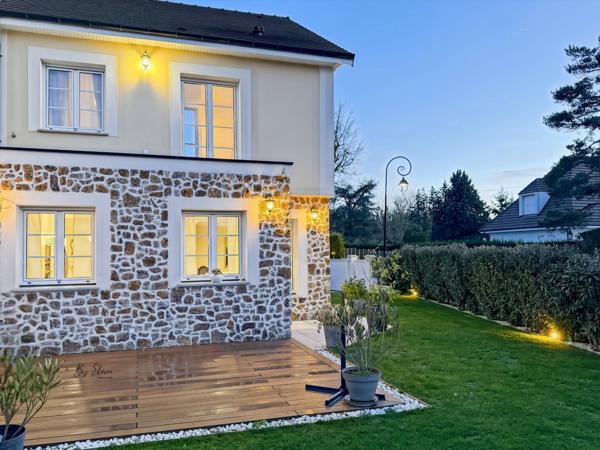 À vendre – Maison contemporaine d’exception – Récente – Prestations haut de gamme – Vue dégagée – Gouvernes – Sans travaux