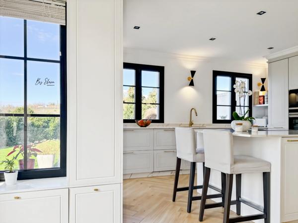 À vendre – Maison contemporaine d’exception – Récente – Prestations haut de gamme – Vue dégagée – Gouvernes – Sans travaux