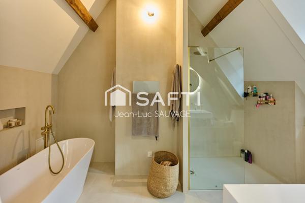 Maison Atypique de 250 m2  - Vieux Lille