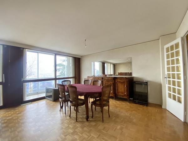 Saint-Étienne (42100) Appartement de 92m² + loggia + garage - Secteur Le Bernay