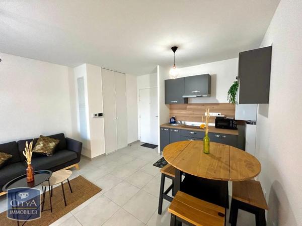 Appartement à louer 2 pièces 38.44m²