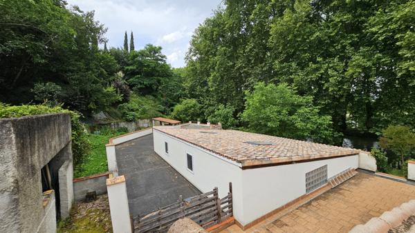 Le Mas-d'Agenais (47430) Maison en pierre 600m² à fort potentiel de développement touristique ou autre…