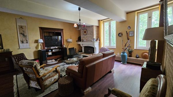 Le Mas-d'Agenais (47430) Maison en pierre 600m² à fort potentiel de développement touristique ou autre…